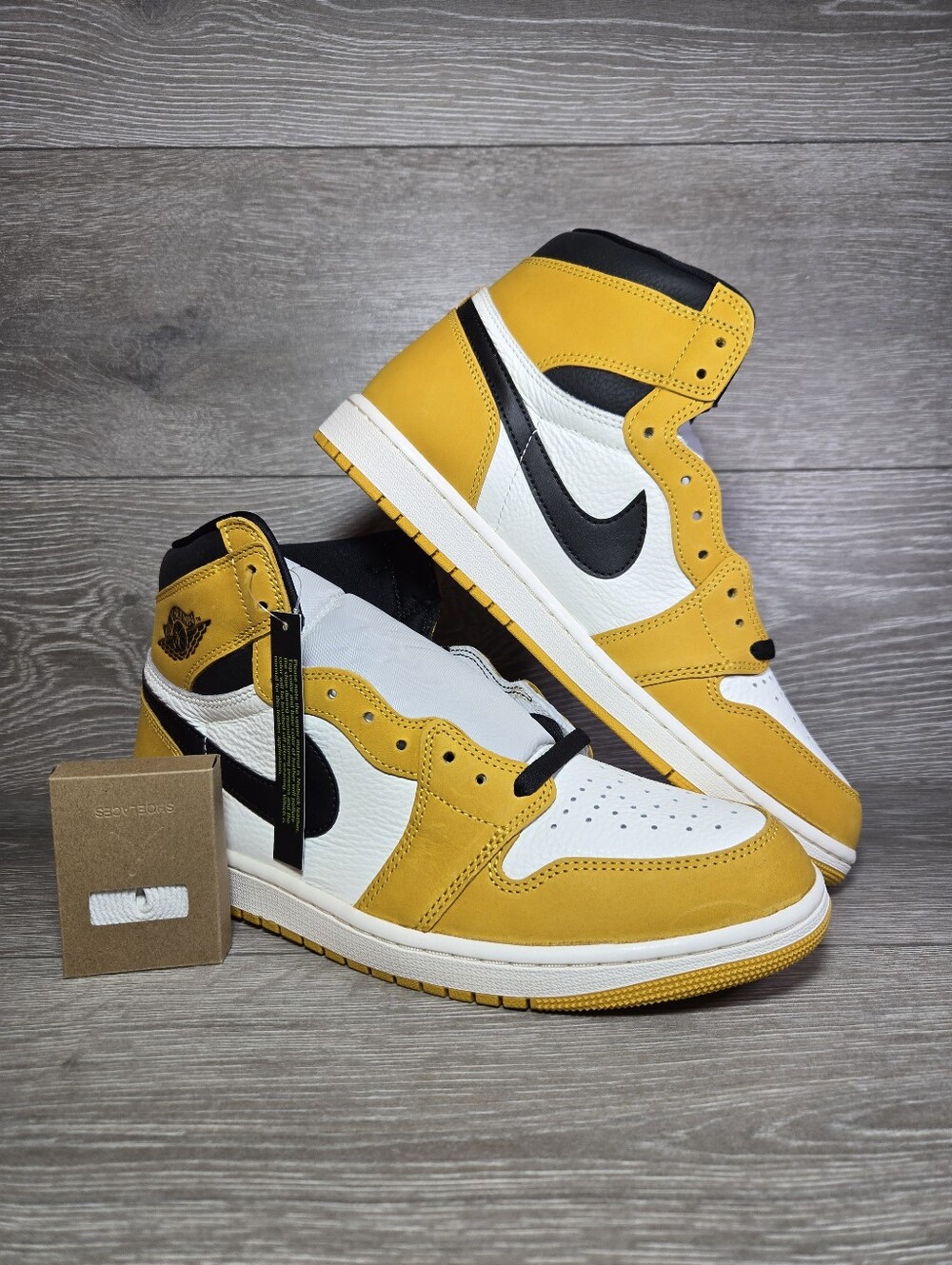 Nike Jordan 1 Retro High OG Yellow Ochre DZ5485-701 Men's Size 11 Brand New